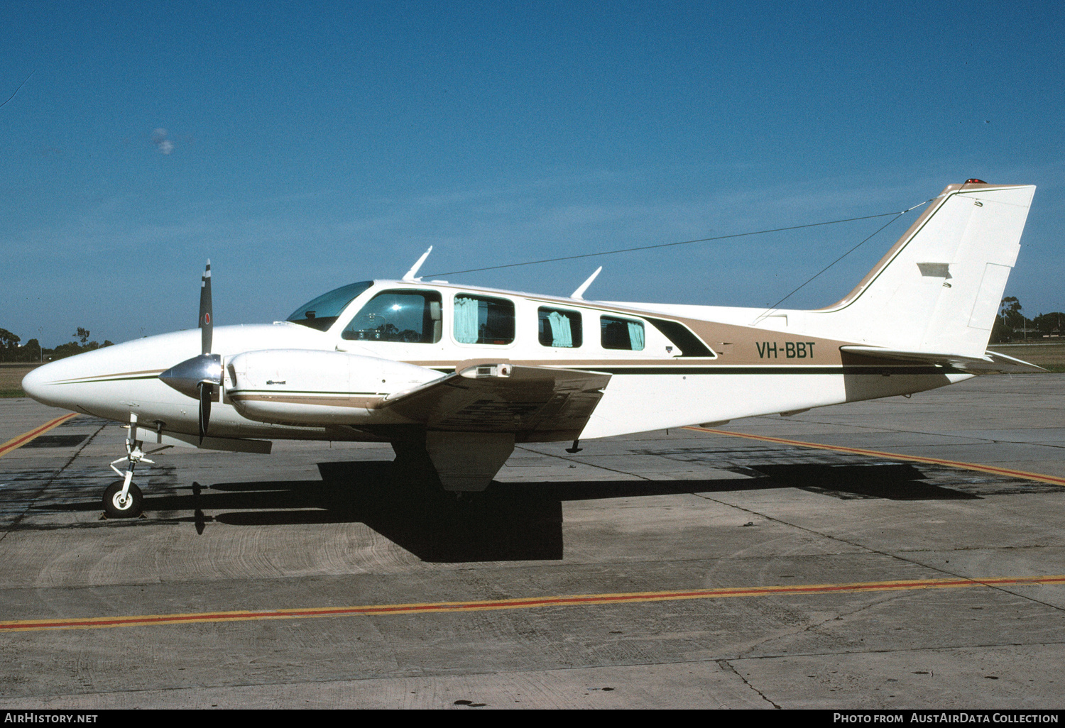 Aircraft Photo of VH-BBT | Beech 58 Baron | AirHistory.net #437757