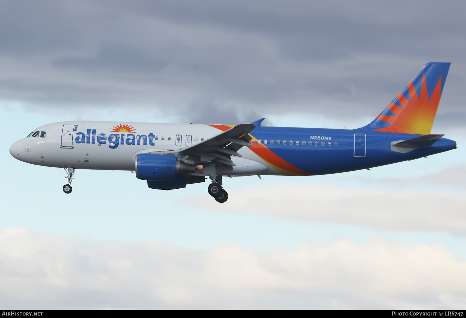 Aircraft Photo of N280NV | Airbus A320-214 | Allegiant Air | AirHistory.net #437795