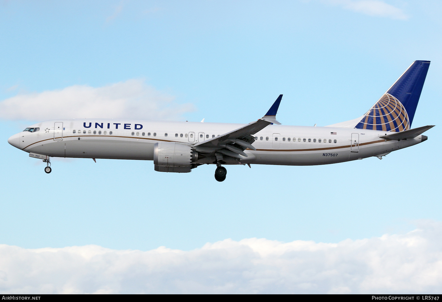 Aircraft Photo of N37507 | Boeing 737-9 Max 9 | United Airlines | AirHistory.net #437805