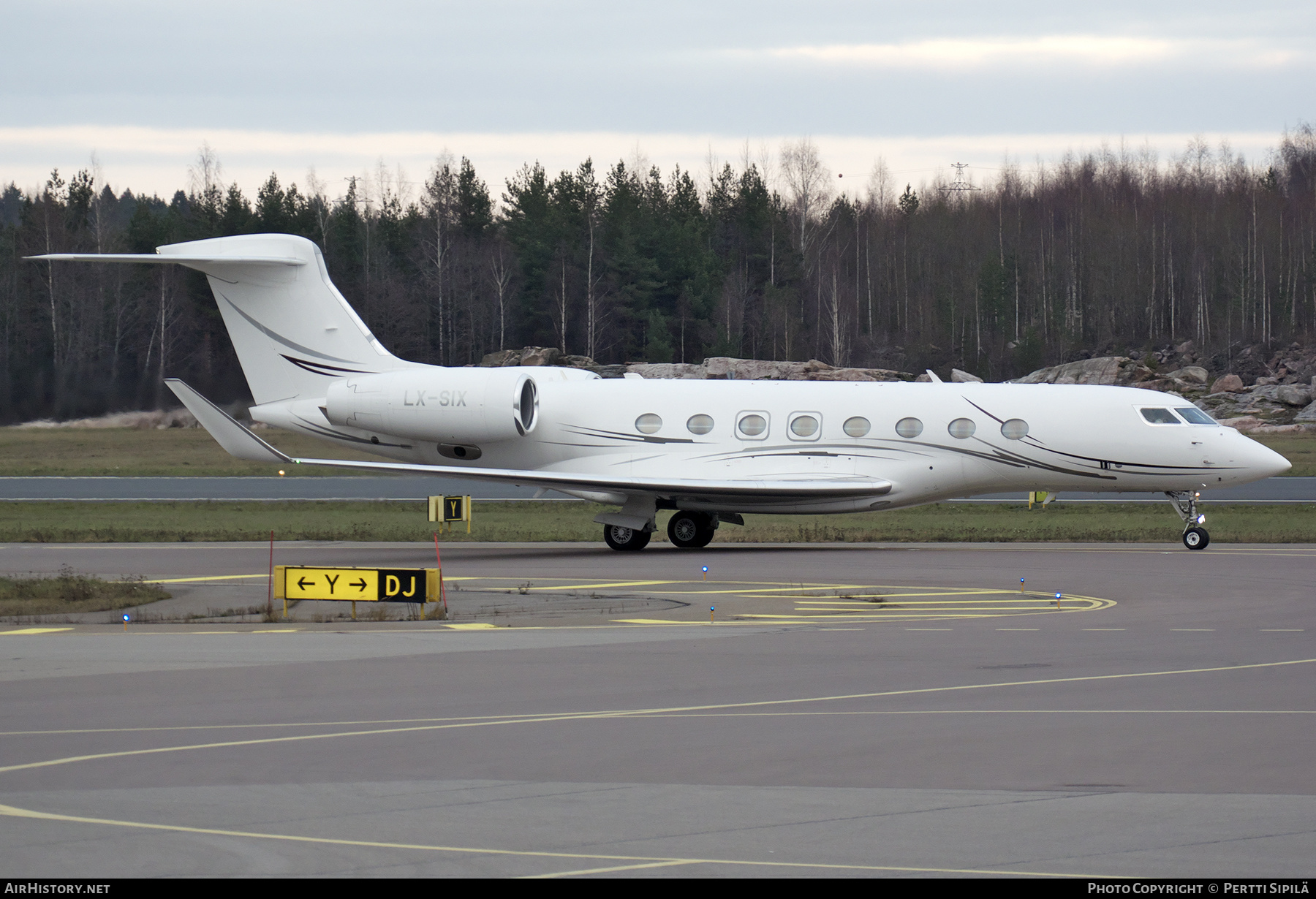 Aircraft Photo of LX-SIX | Gulfstream Aerospace G650 (G-VI) | AirHistory.net #437808