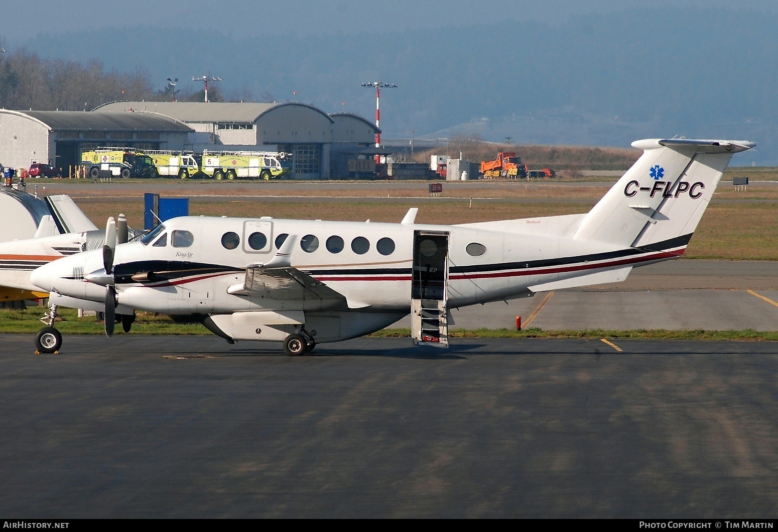 Aircraft Photo of C-FLPC | Beech Super King Air 350 (B300) | AirHistory.net #437895