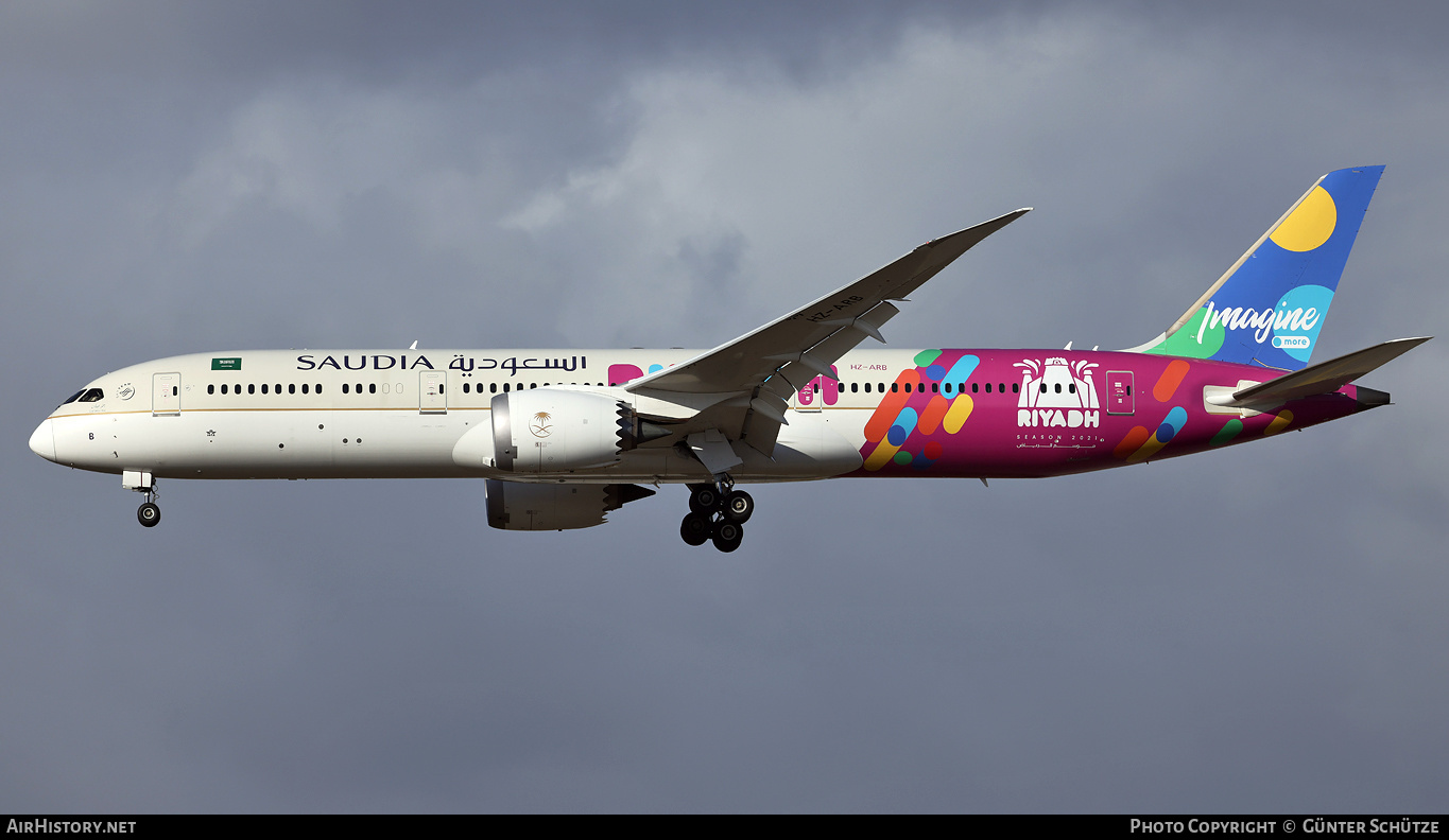 Aircraft Photo of HZ-ARB | Boeing 787-9 Dreamliner | Saudia - Saudi Arabian Airlines | AirHistory.net #437917