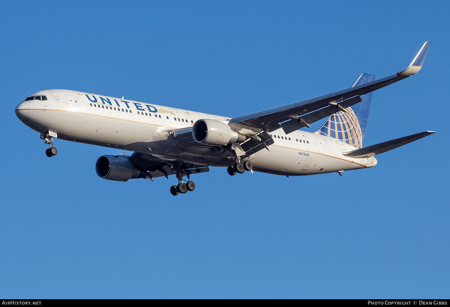 Aircraft Photo of N675UA | Boeing 767-322/ER | United Airlines | AirHistory.net #437966