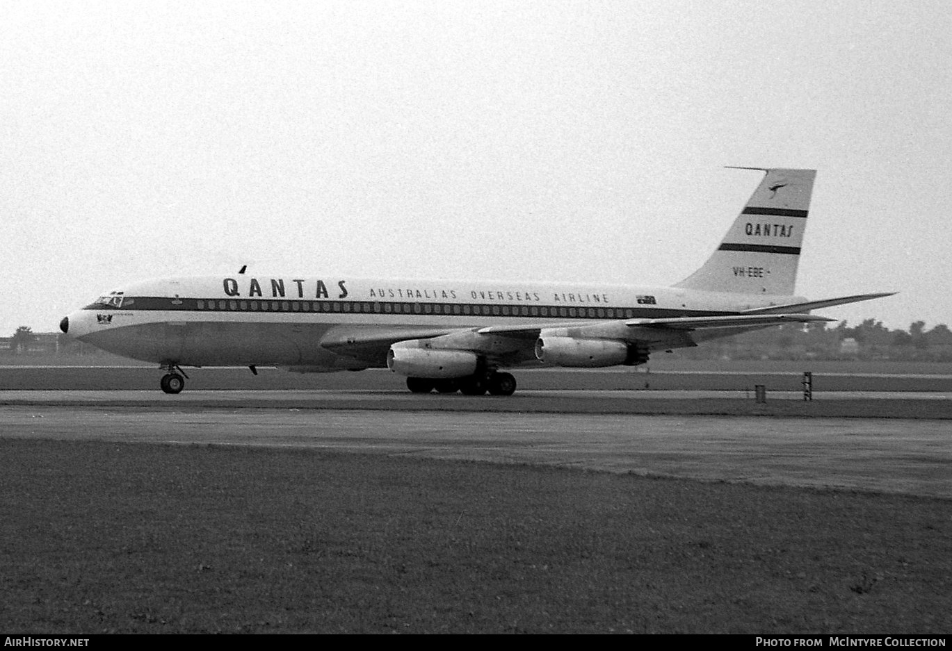 Aircraft Photo of VH-EBE | Boeing 707-138B | Qantas | AirHistory.net #437982