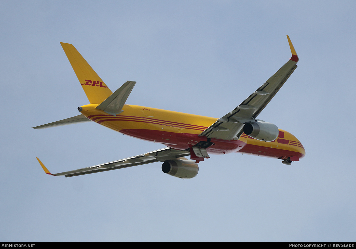 Aircraft Photo of G-DHKB | Boeing 757-256(PCF) | DHL International | AirHistory.net #438028