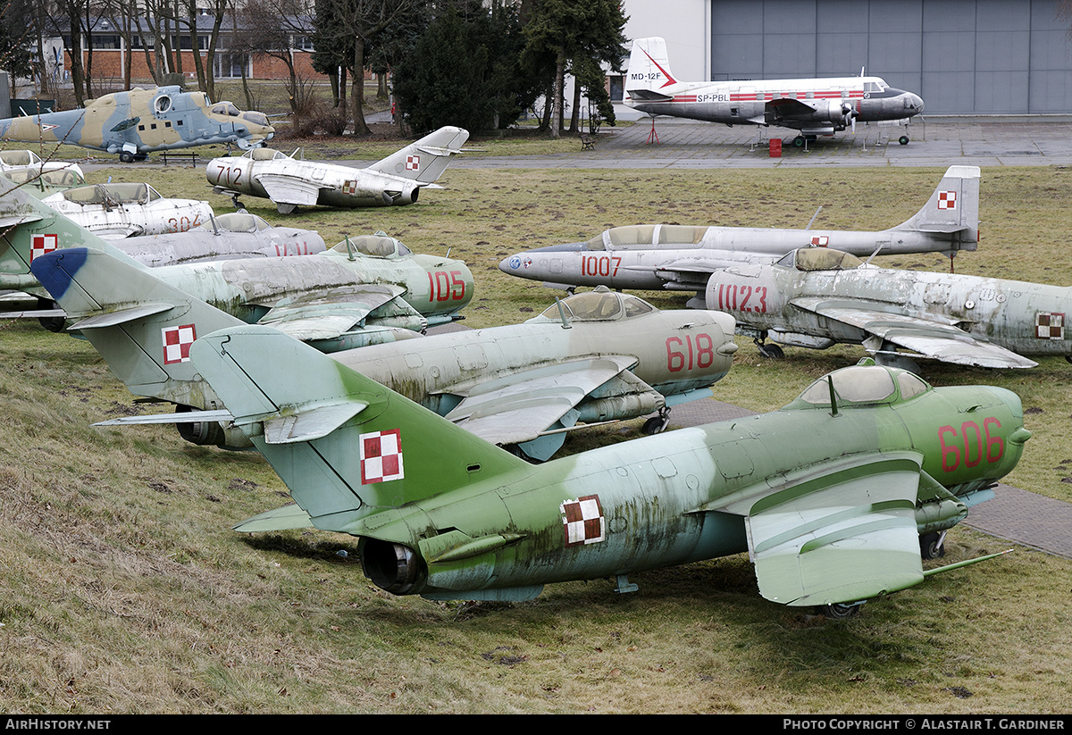 Aircraft Photo of 606 | PZL-Mielec Lim-6M | Poland - Air Force | AirHistory.net #438037