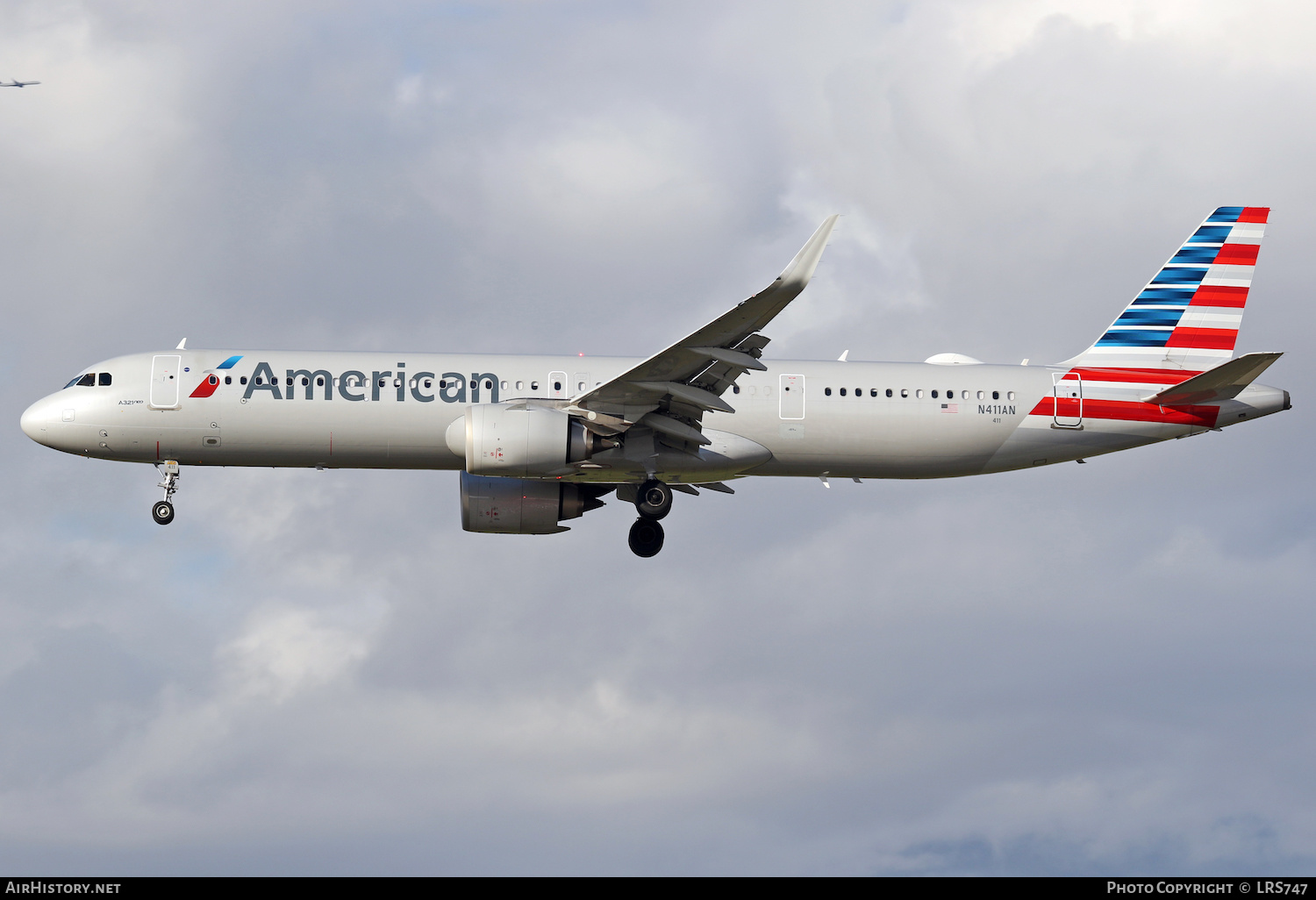 Aircraft Photo of N411AN | Airbus A321-253NX | American Airlines | AirHistory.net #438079
