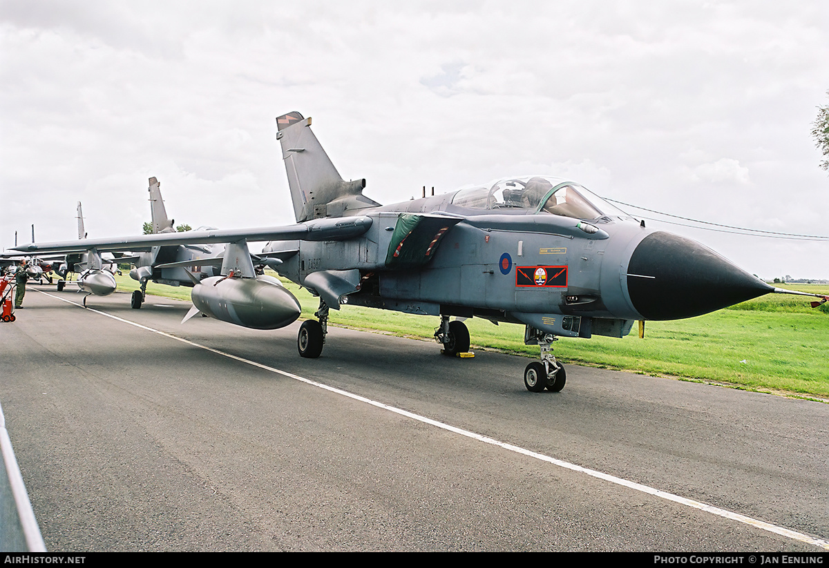 Aircraft Photo of ZA587 | Panavia Tornado GR4 | UK - Air Force | AirHistory.net #438107