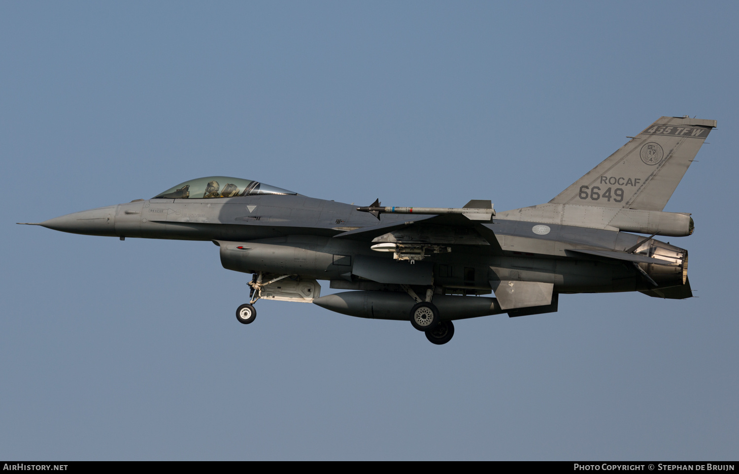 Aircraft Photo of 6649 | General Dynamics F-16A Fighting Falcon | Taiwan - Air Force | AirHistory.net #438153