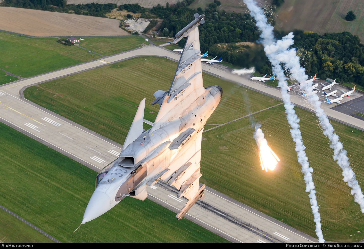 Aircraft Photo of 33 | Saab JAS 39C Gripen | Hungary - Air Force | AirHistory.net #438312