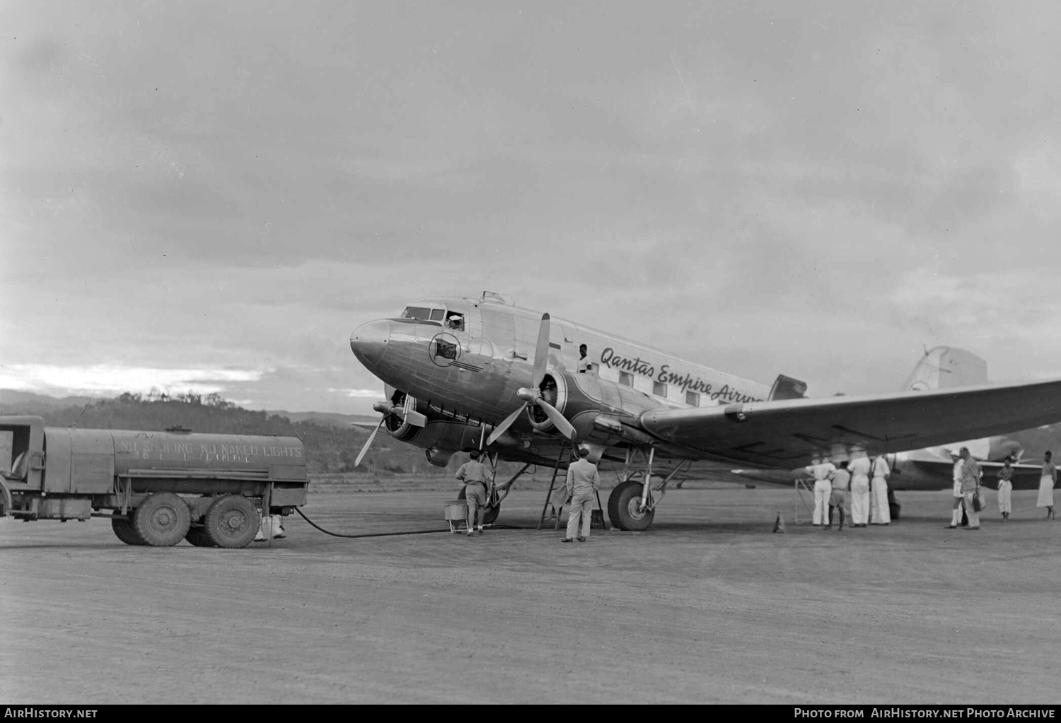 Aircraft Photo of VH-EAL | Douglas C-47A Skytrain | Qantas Empire Airways - QEA | AirHistory.net #438343