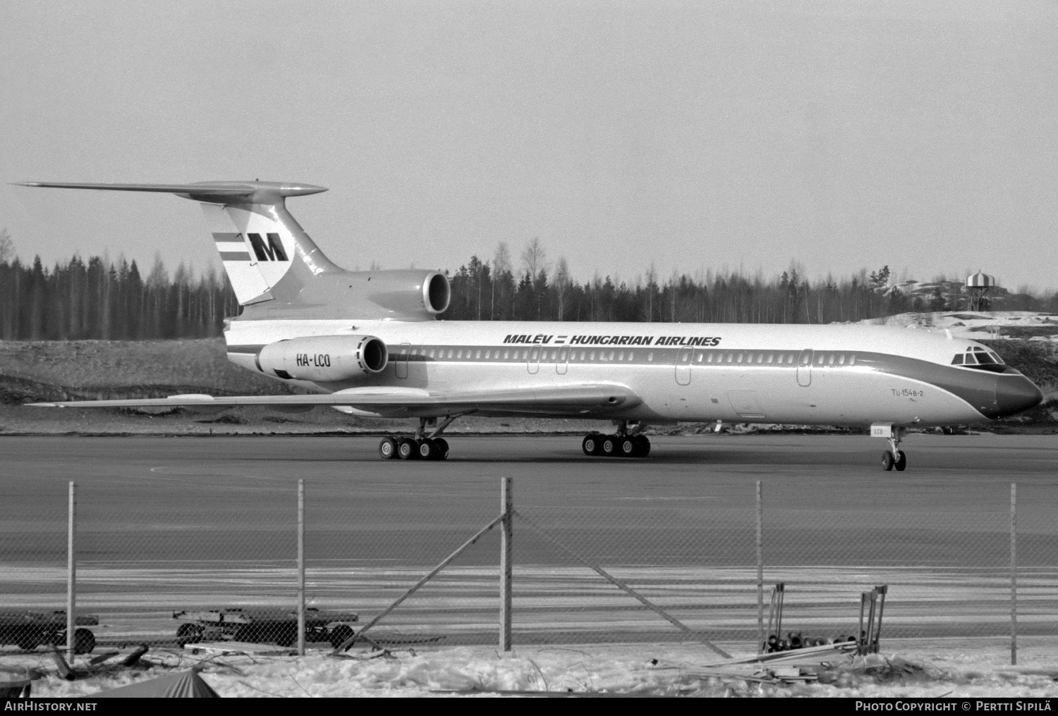 Aircraft Photo of HA-LCO | Tupolev Tu-154B-2 | Malév - Hungarian Airlines | AirHistory.net #438369