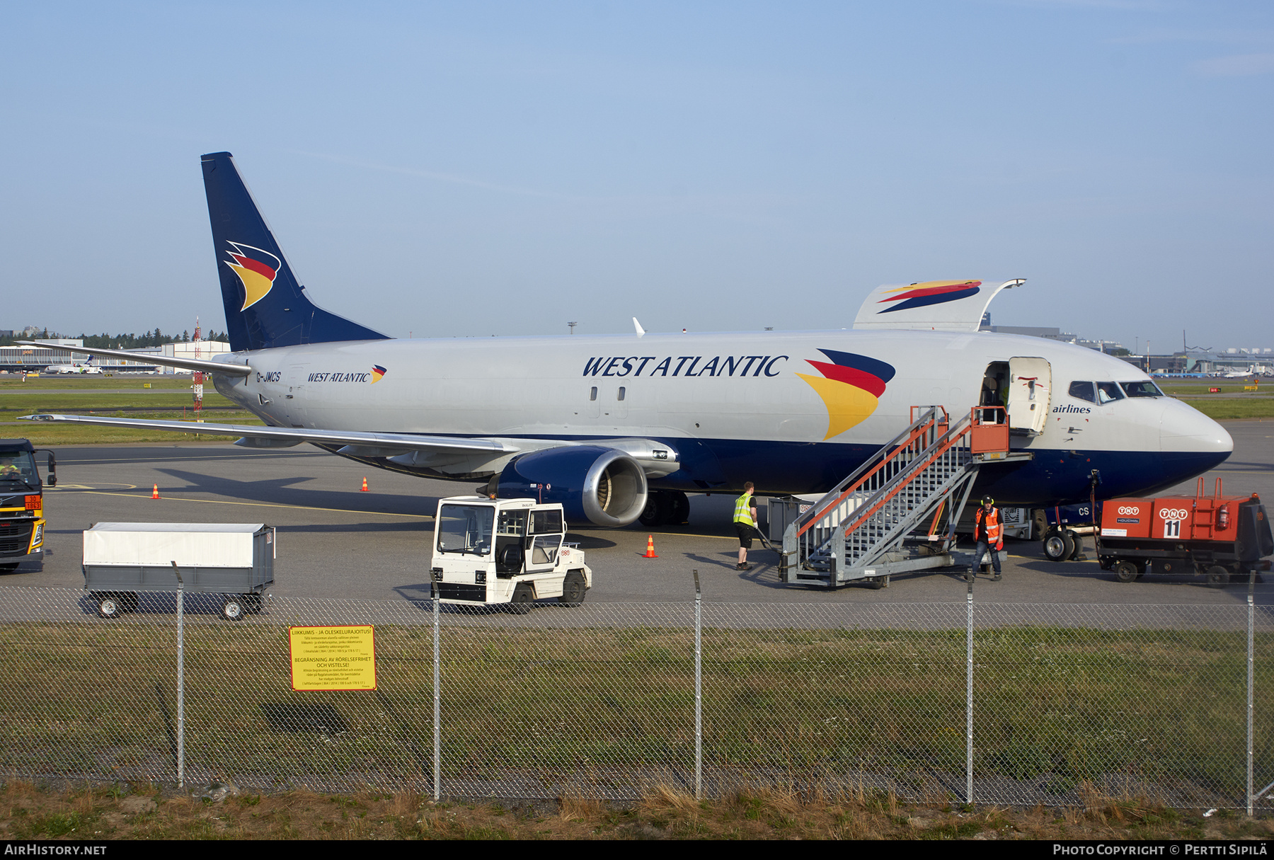 Aircraft Photo of G-JMCS | Boeing 737-4Y0(SF) | West Atlantic Cargo Airlines | AirHistory.net #438454