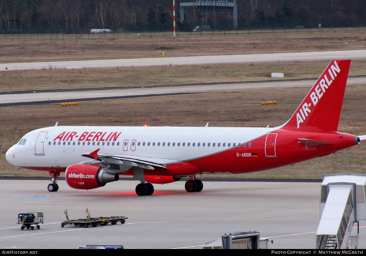 Aircraft Photo of D-ABDR | Airbus A320-214 | Air Berlin | AirHistory.net #438541