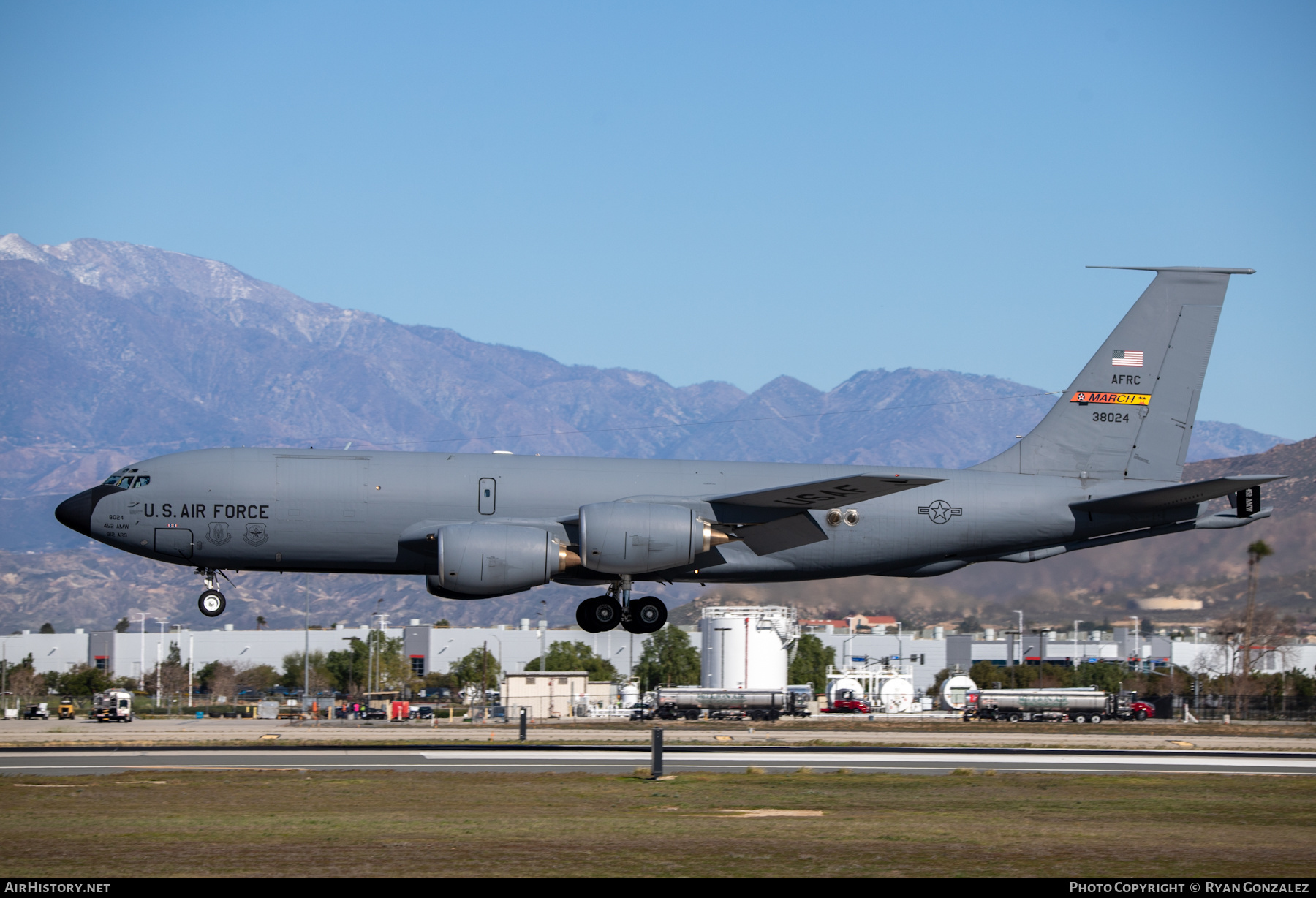 Aircraft Photo of 63-8024 / 38024 | Boeing KC-135R Stratotanker | USA - Air Force | AirHistory.net #438548