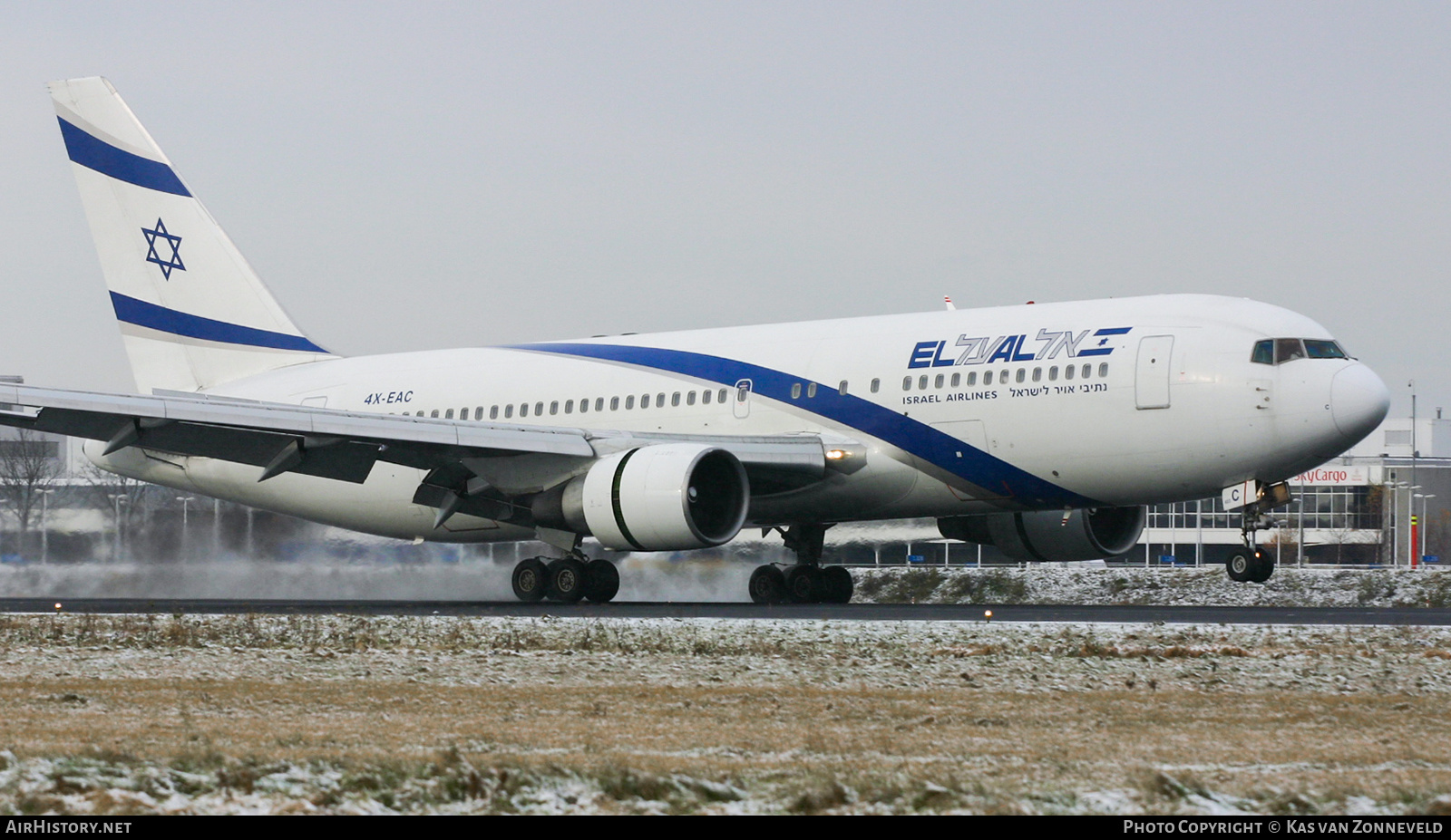 Aircraft Photo of 4X-EAC | Boeing 767-258/ER | El Al Israel Airlines | AirHistory.net #438555