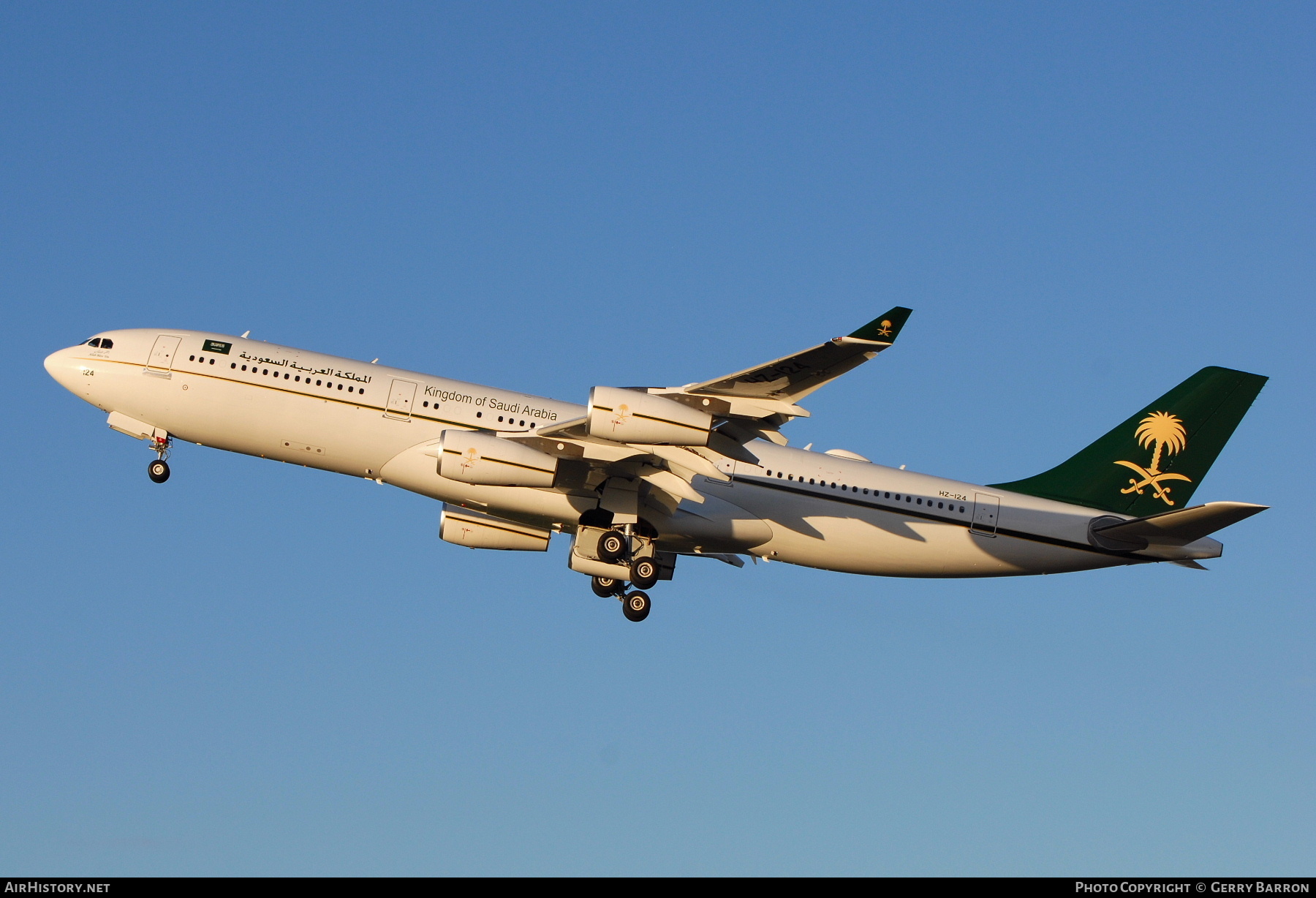 Aircraft Photo of HZ-124 | Airbus A340-211 | Kingdom of Saudi Arabia | AirHistory.net #438658