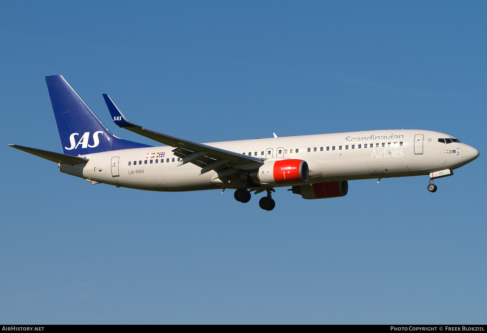 Aircraft Photo of LN-RRH | Boeing 737-883 | Scandinavian Airlines - SAS | AirHistory.net #438713