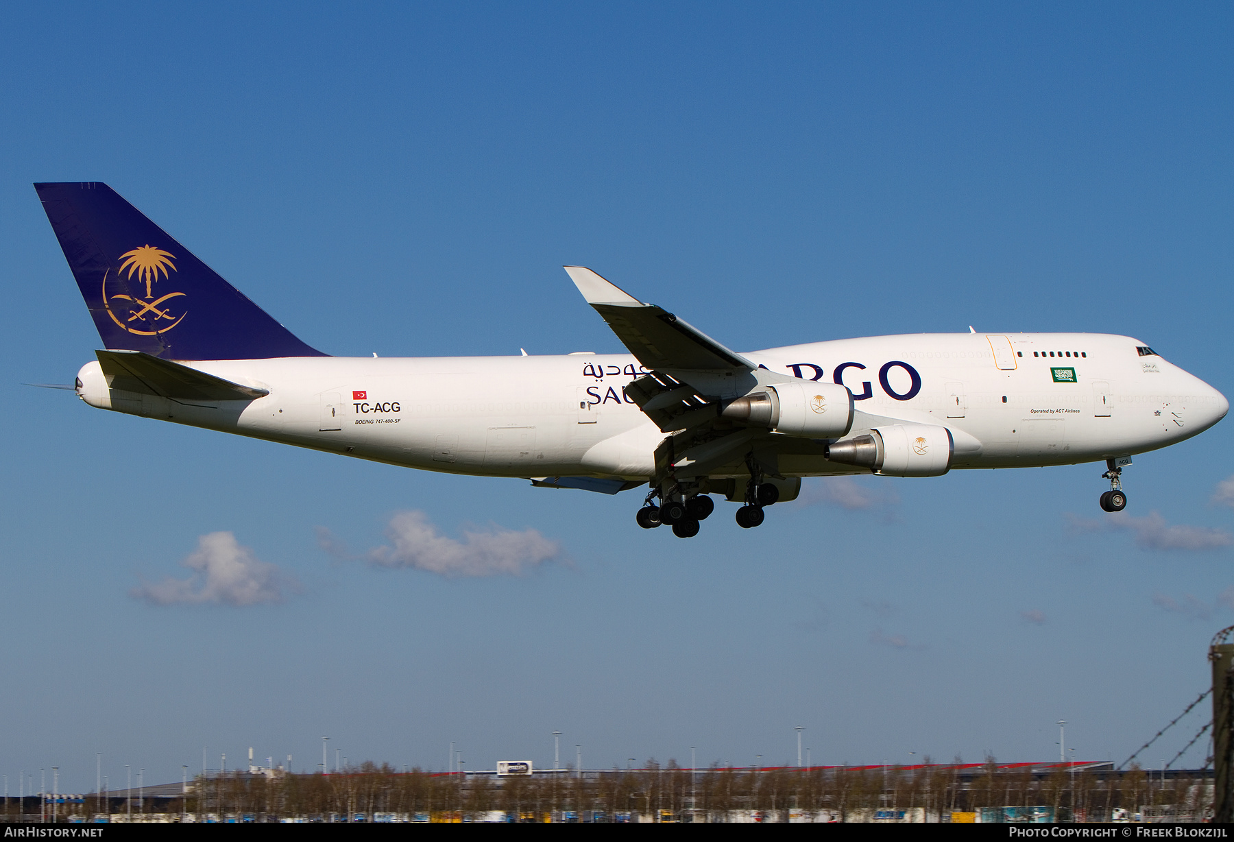 Aircraft Photo of TC-ACG | Boeing 747-481(BDSF) | Saudi Arabian Airlines Cargo | AirHistory.net #438732