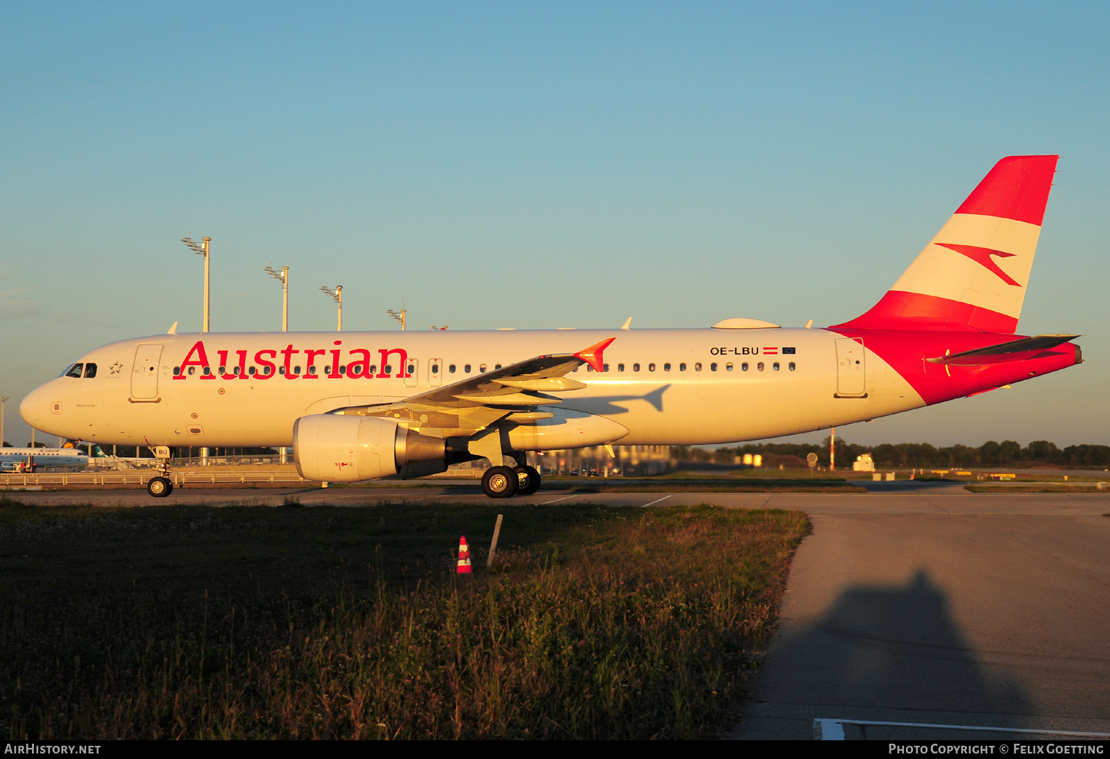 Aircraft Photo of OE-LBU | Airbus A320-214 | Austrian Airlines | AirHistory.net #438833