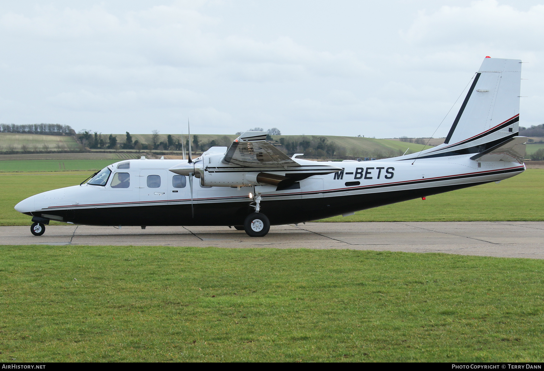 Aircraft Photo of M-BETS | Gulfstream American 695A Jetprop 1000 | AirHistory.net #438919