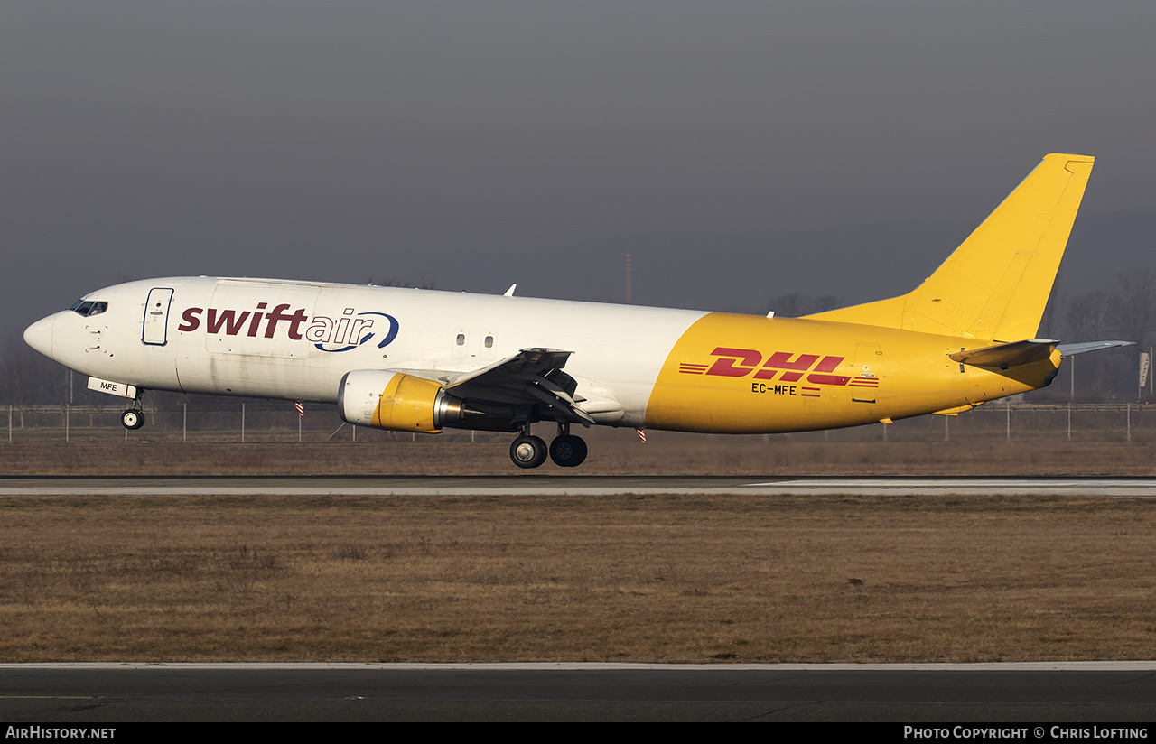 Aircraft Photo of EC-MFE | Boeing 737-476(SF) | Swiftair | AirHistory.net #439053