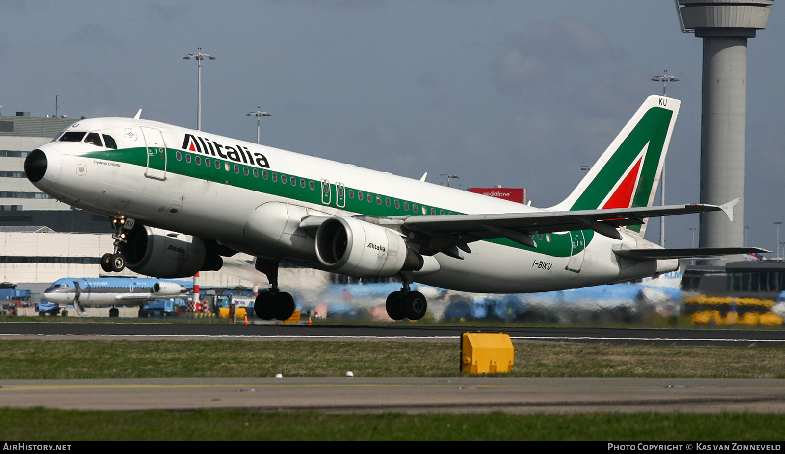 Aircraft Photo of I-BIKU | Airbus A320-214 | Alitalia | AirHistory.net #439110