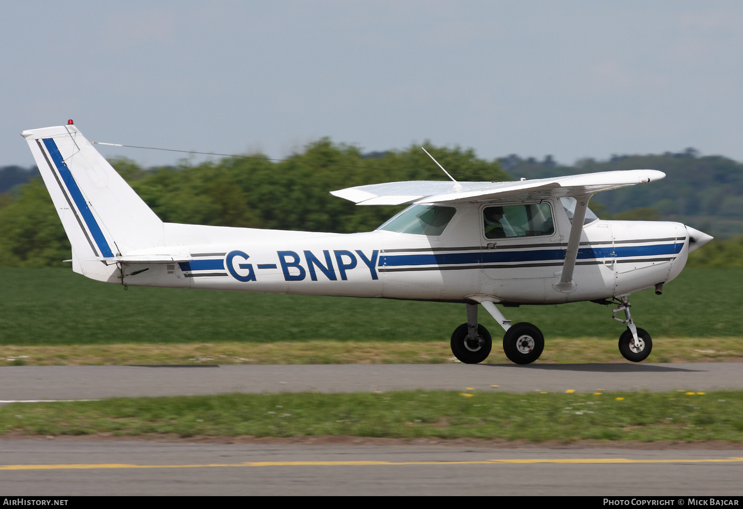 Aircraft Photo of G-BNPY | Cessna 152 | AirHistory.net #439150