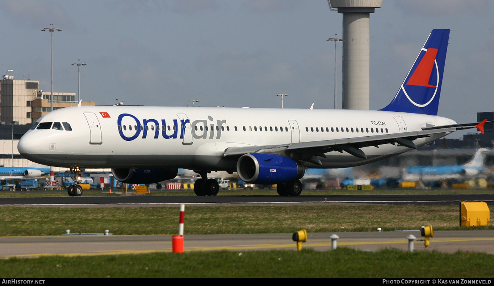 Aircraft Photo of TC-OAI | Airbus A321-231 | Onur Air | AirHistory.net #439226