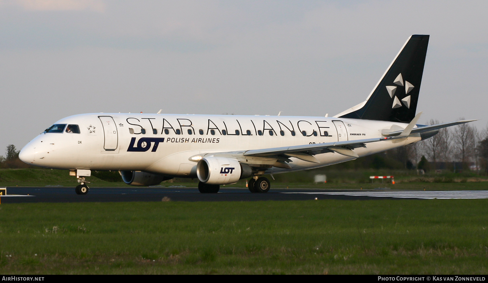 Aircraft Photo of SP-LDK | Embraer 170LR (ERJ-170-100LR) | LOT Polish Airlines - Polskie Linie Lotnicze | AirHistory.net #439238