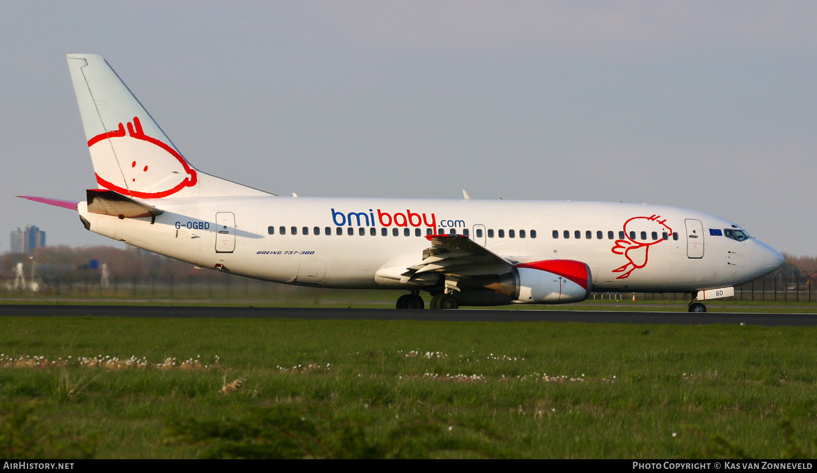 Aircraft Photo of G-OGBD | Boeing 737-3L9 | Bmibaby | AirHistory.net #439243