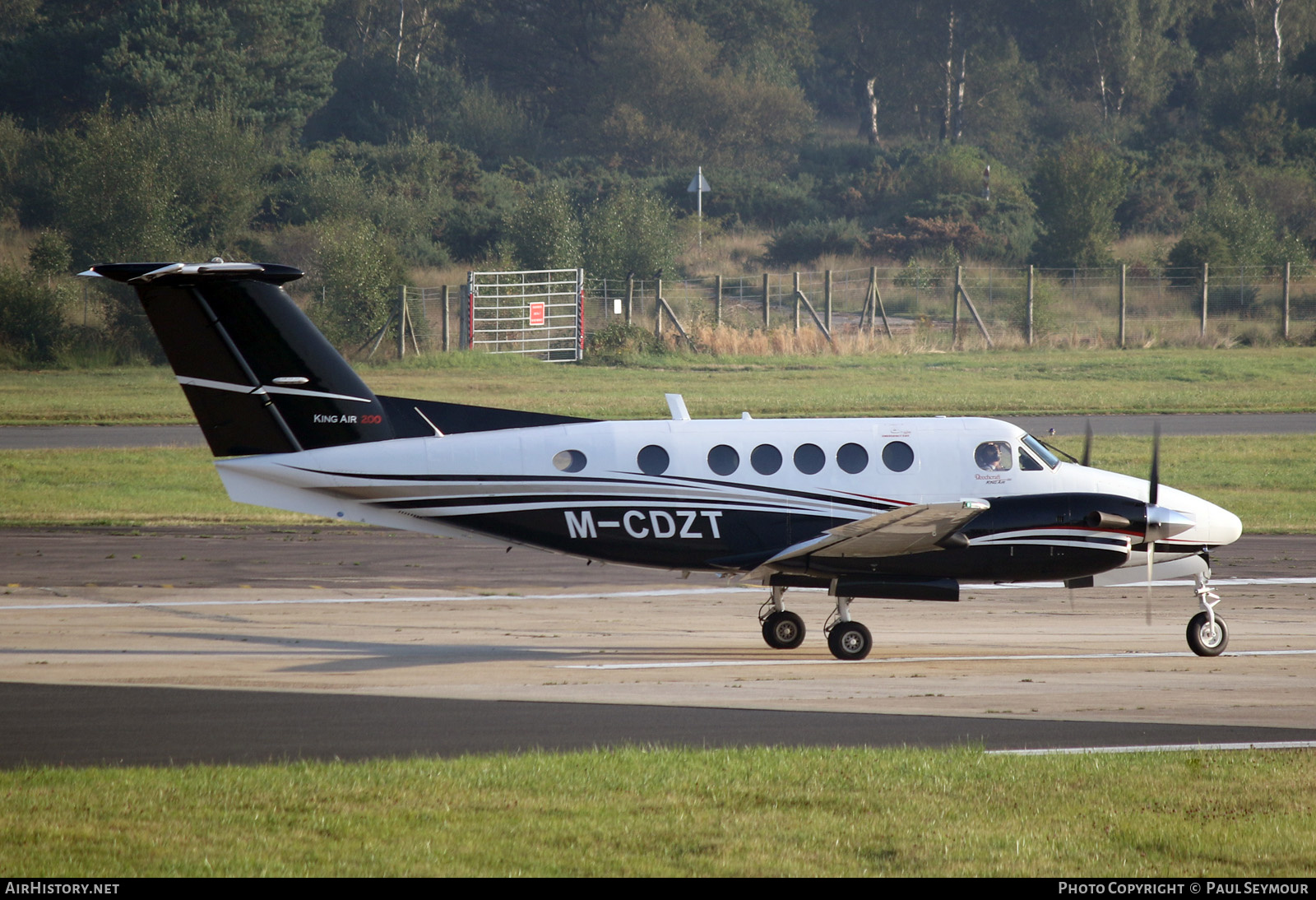 Aircraft Photo of M-CDZT | Raytheon B200 King Air | AirHistory.net #439306