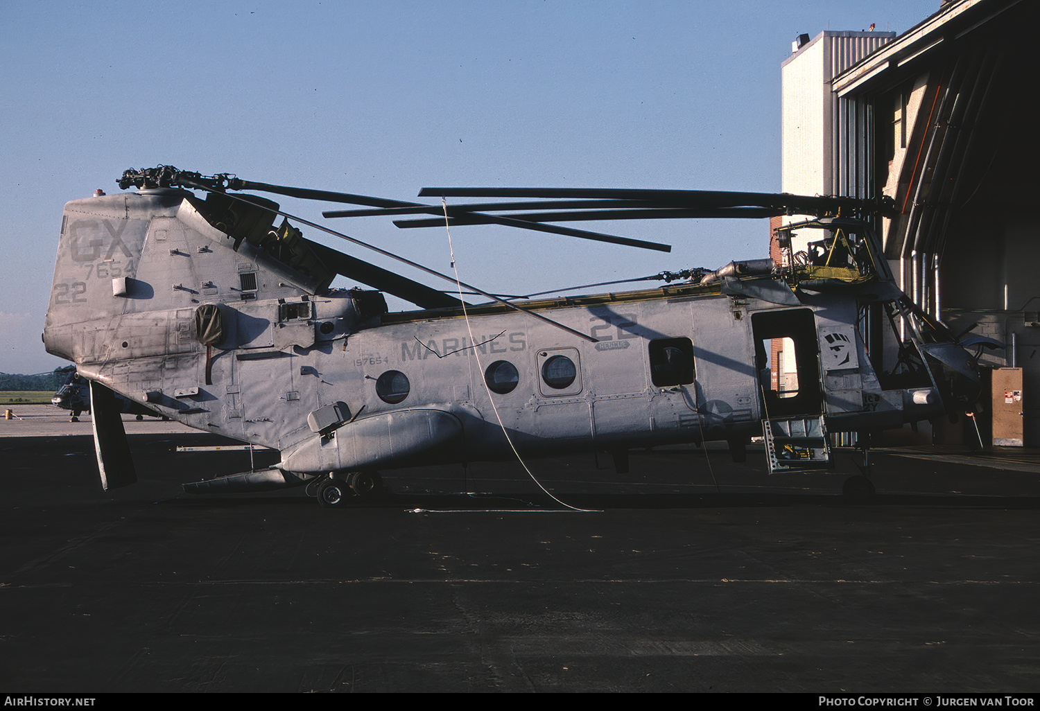 Aircraft Photo of 157654 | Boeing Vertol CH-46E Sea Knight | USA - Marines | AirHistory.net #439372