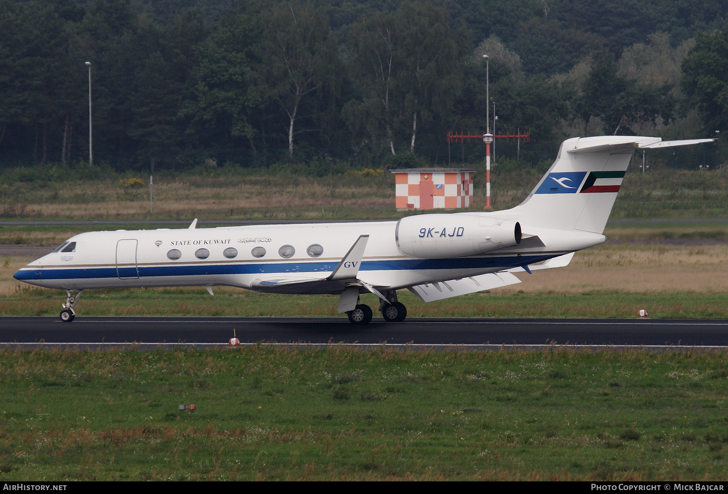 Aircraft Photo of 9K-AJD | Gulfstream Aerospace G-V Gulfstream V | State of Kuwait | AirHistory.net #439450