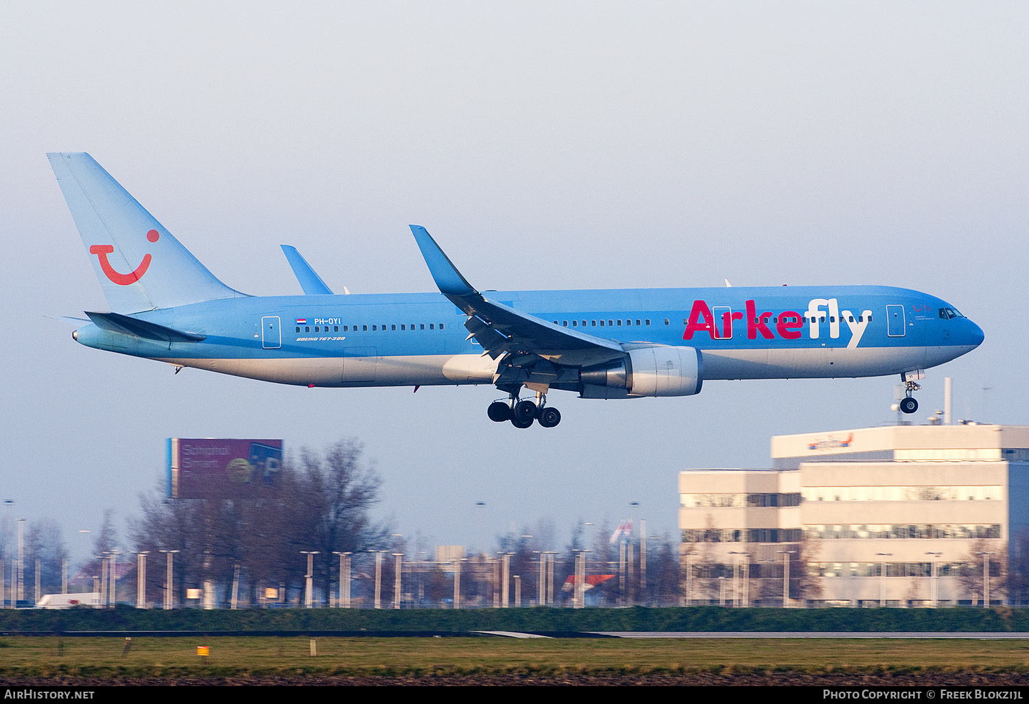 Aircraft Photo of PH-OYI | Boeing 767-304/ER | ArkeFly | AirHistory.net #439451