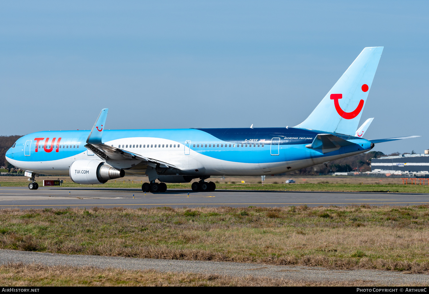 Aircraft Photo of G-OBYF | Boeing 767-304/ER | TUI | AirHistory.net #439585