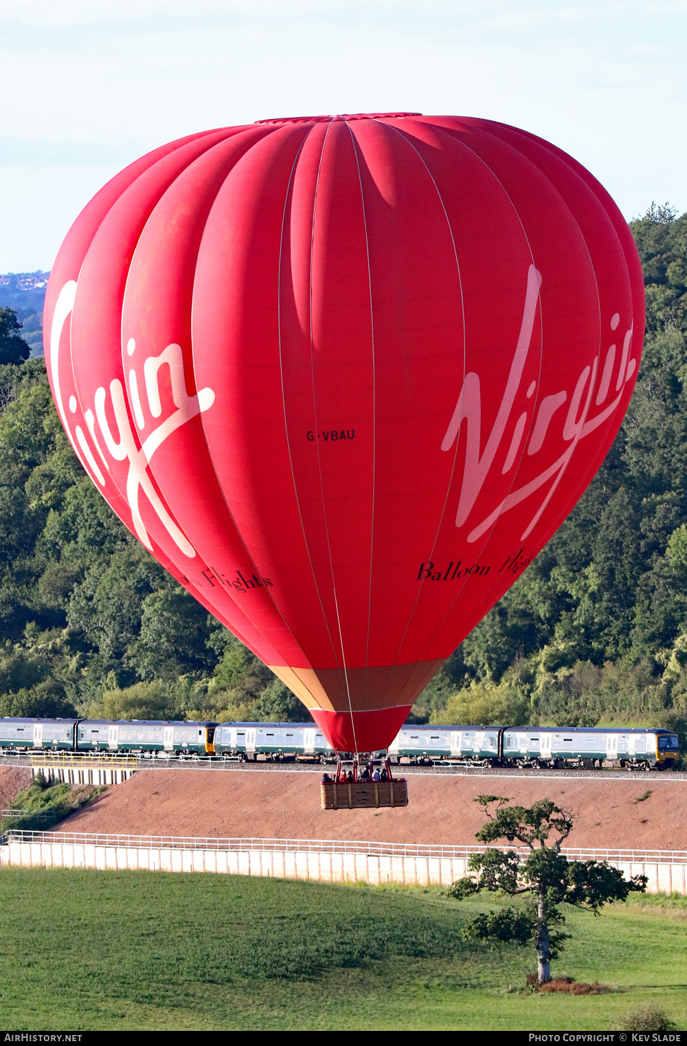 Aircraft Photo of G-VBAU | Cameron A-400 | Virgin Balloon Flights | AirHistory.net #439586