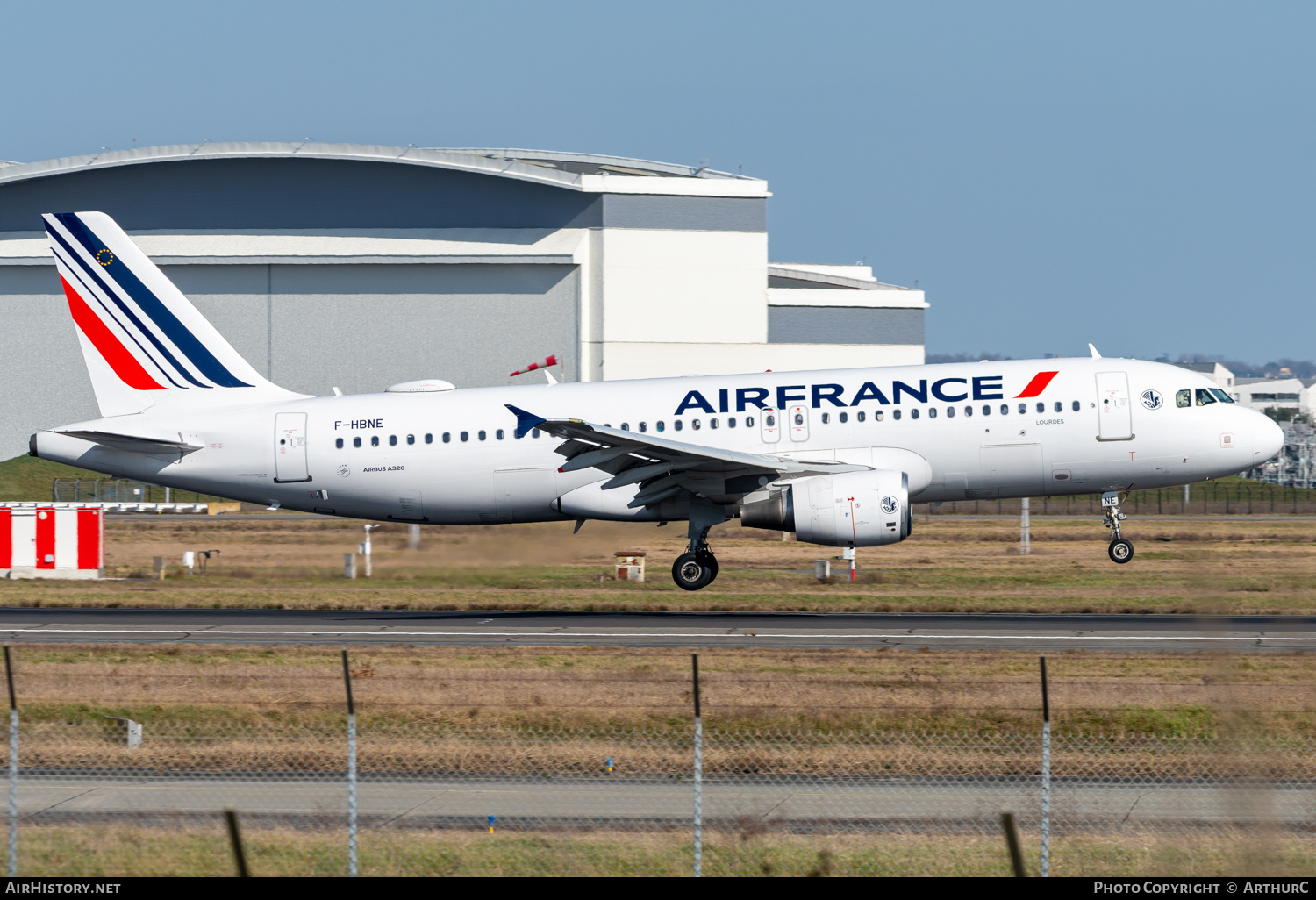 Aircraft Photo of F-HBNE | Airbus A320-214 | Air France | AirHistory.net #439589