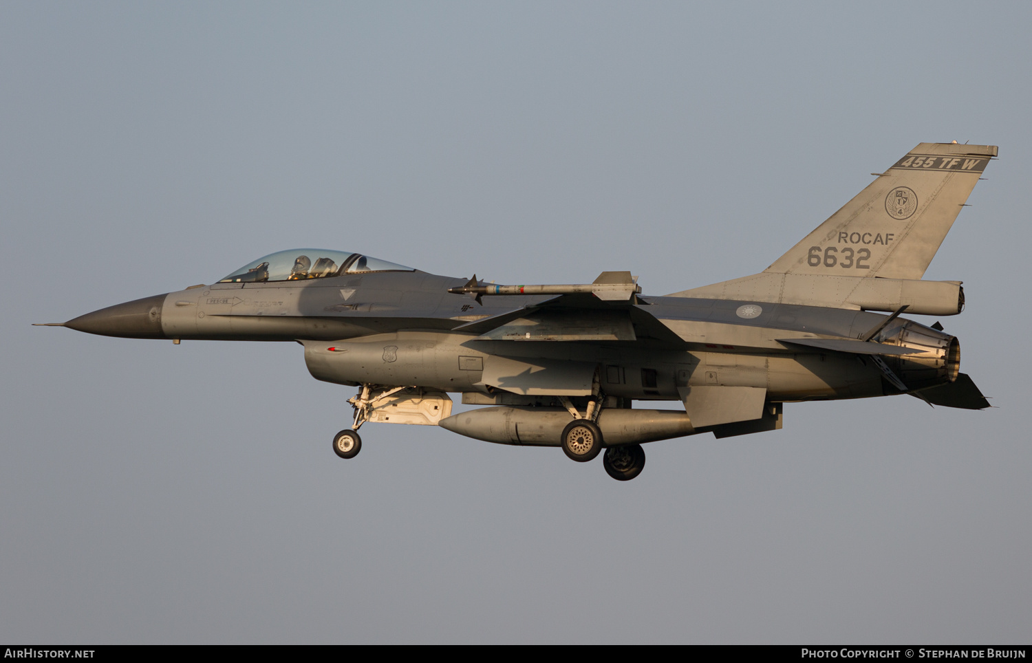 Aircraft Photo of 6632 | General Dynamics F-16A Fighting Falcon | Taiwan - Air Force | AirHistory.net #439850