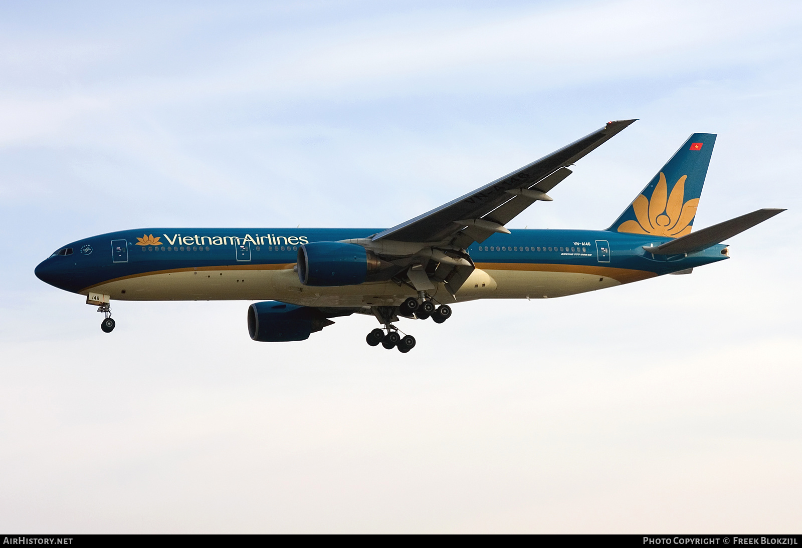 Aircraft Photo of VN-A146 | Boeing 777-26K/ER | Vietnam Airlines | AirHistory.net #439866
