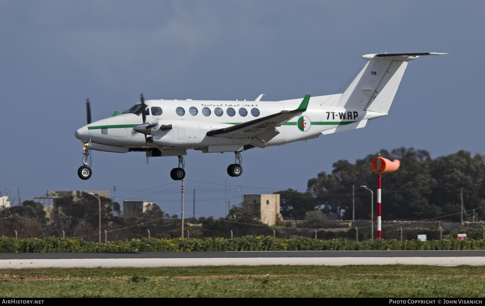 Aircraft Photo of 7T-WRP / 715 | Hawker Beechcraft 350 King Air (B300) | Algeria - Air Force | AirHistory.net #439995