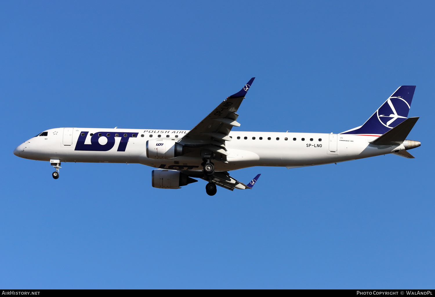 Aircraft Photo of SP-LNO | Embraer 195LR (ERJ-190-200LR) | LOT Polish Airlines - Polskie Linie Lotnicze | AirHistory.net #440020