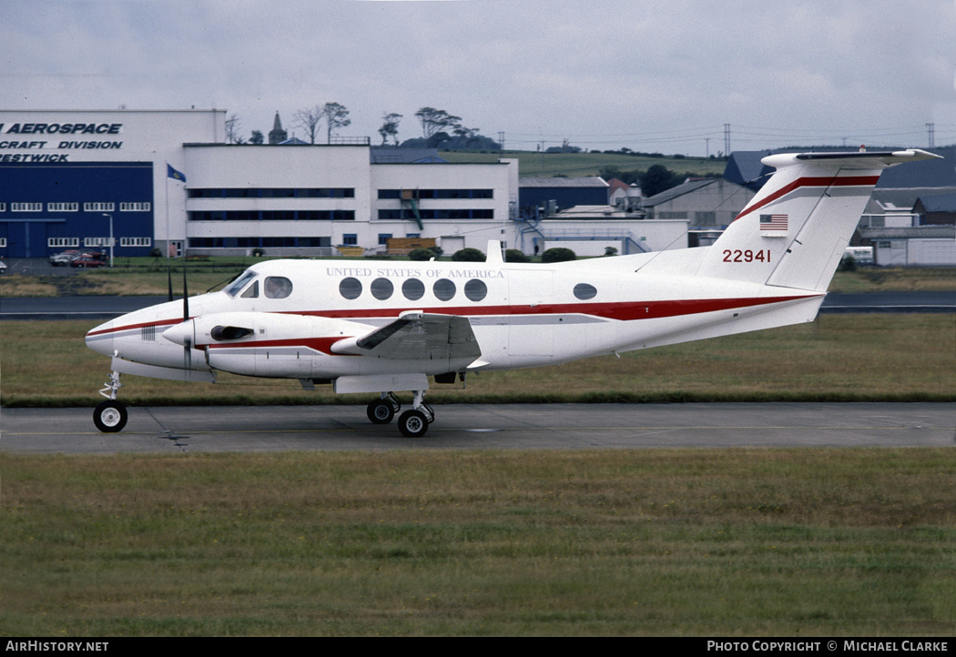Aircraft Photo of 77-22941 | Beech C-12A Huron | USA - Army | AirHistory.net #440055