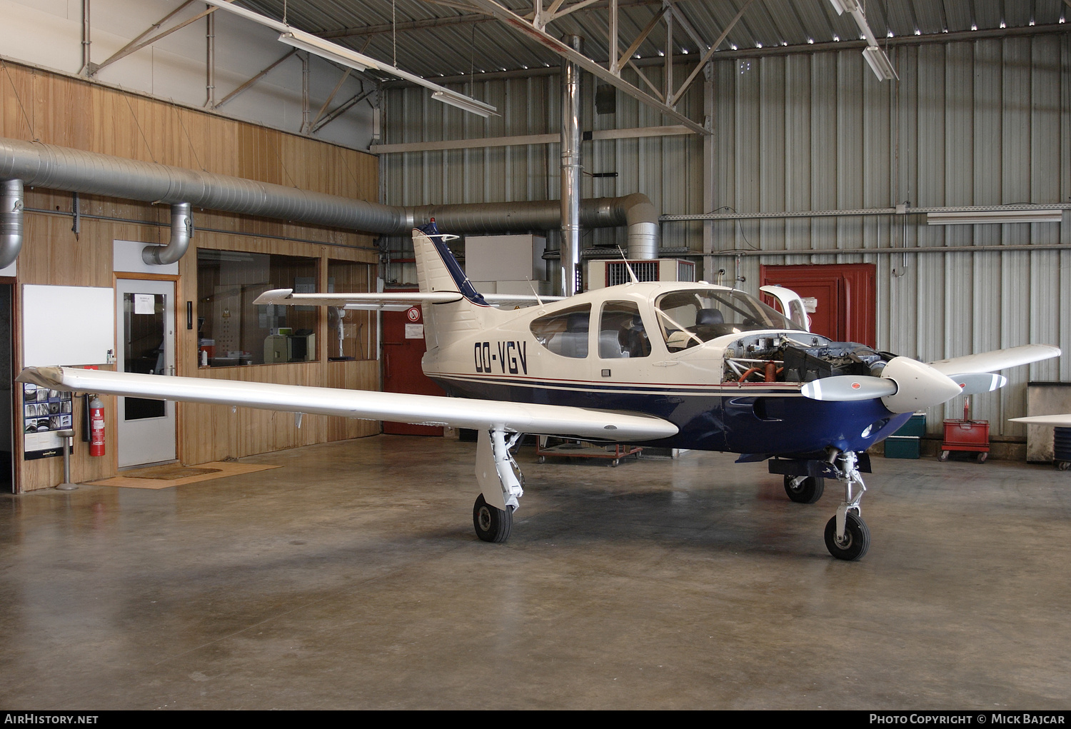 Aircraft Photo of OO-VGV | Rockwell Commander 112A | AirHistory.net #440078