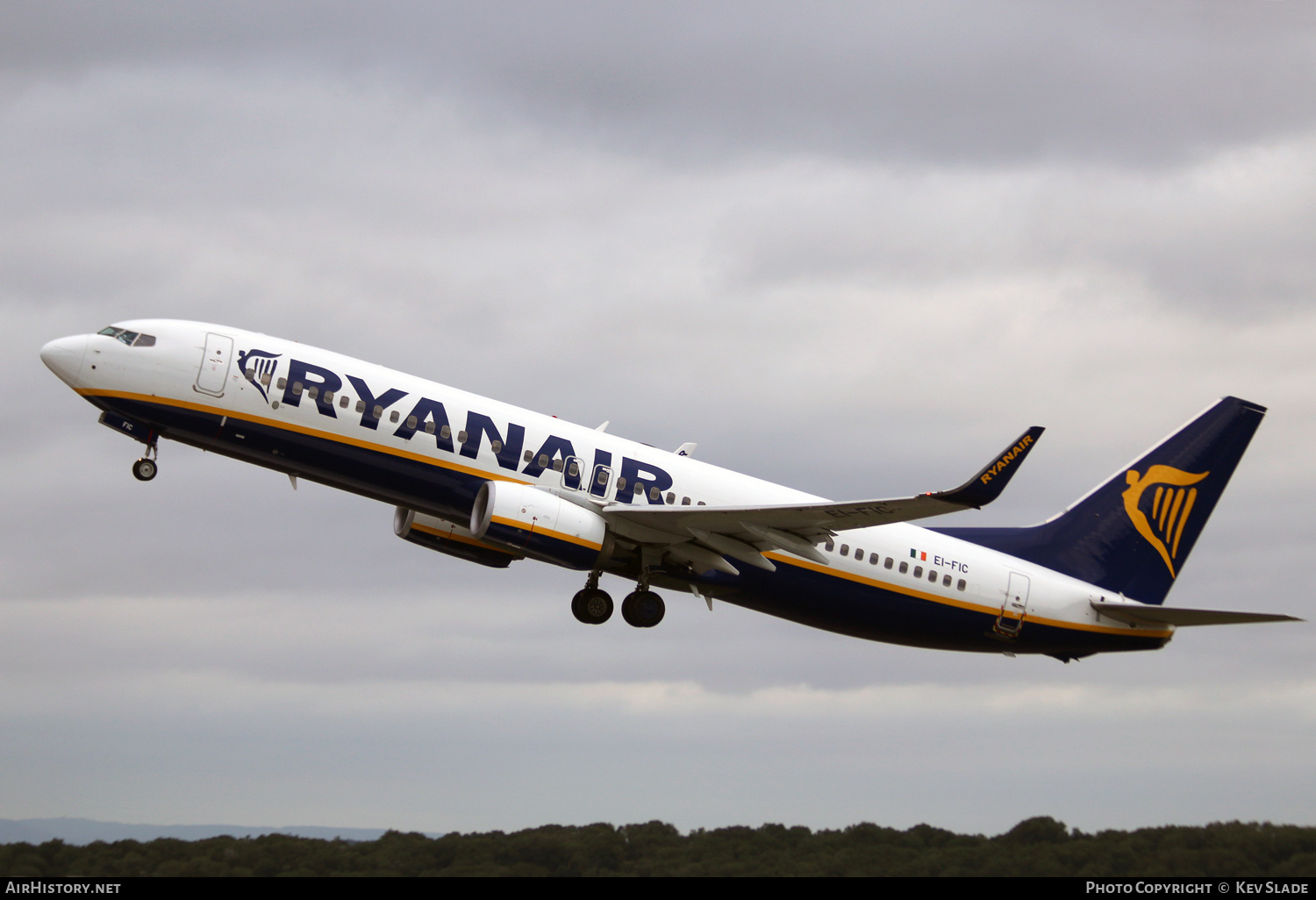 Aircraft Photo of EI-FIC | Boeing 737-8AS | Ryanair | AirHistory.net #440086