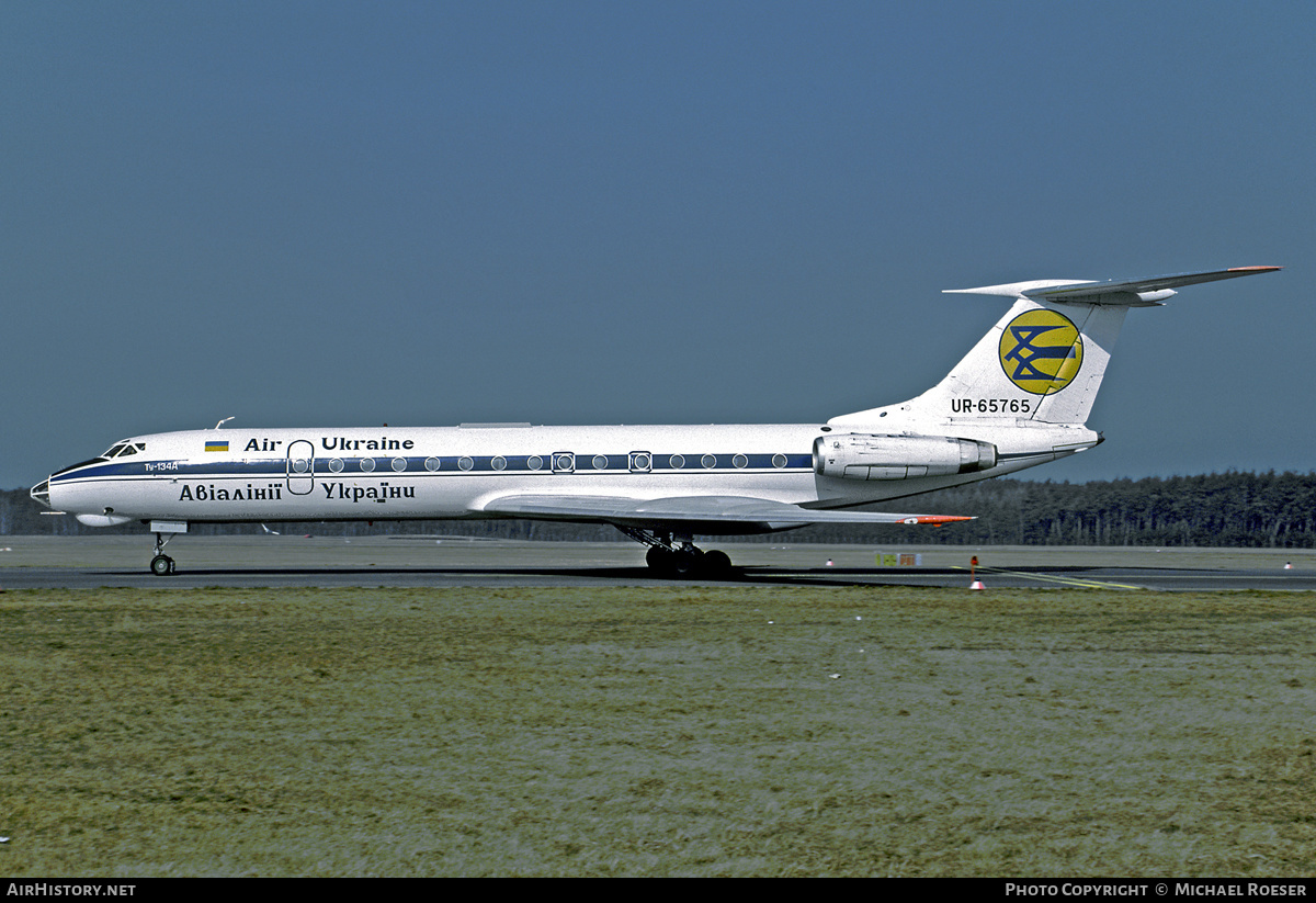 Aircraft Photo of UR-65765 | Tupolev Tu-134A | Air Ukraine | AirHistory.net #440442