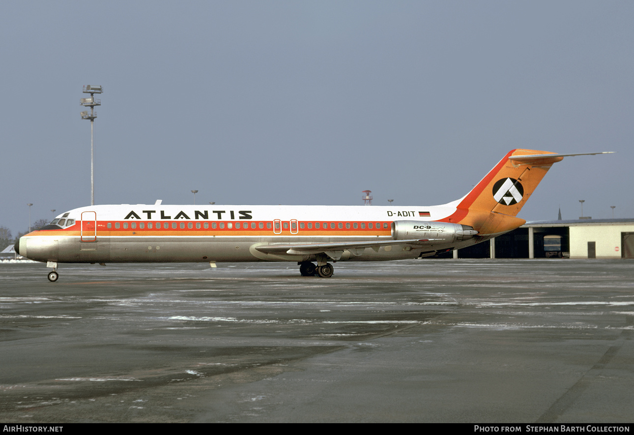 Aircraft Photo of D-ADIT | McDonnell Douglas DC-9-31 | Atlantis | AirHistory.net #440474