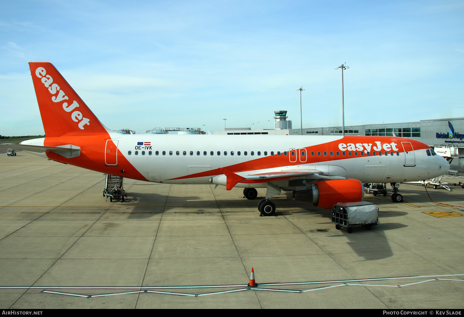 Aircraft Photo of OE-IVK | Airbus A320-214 | EasyJet | AirHistory.net #440547