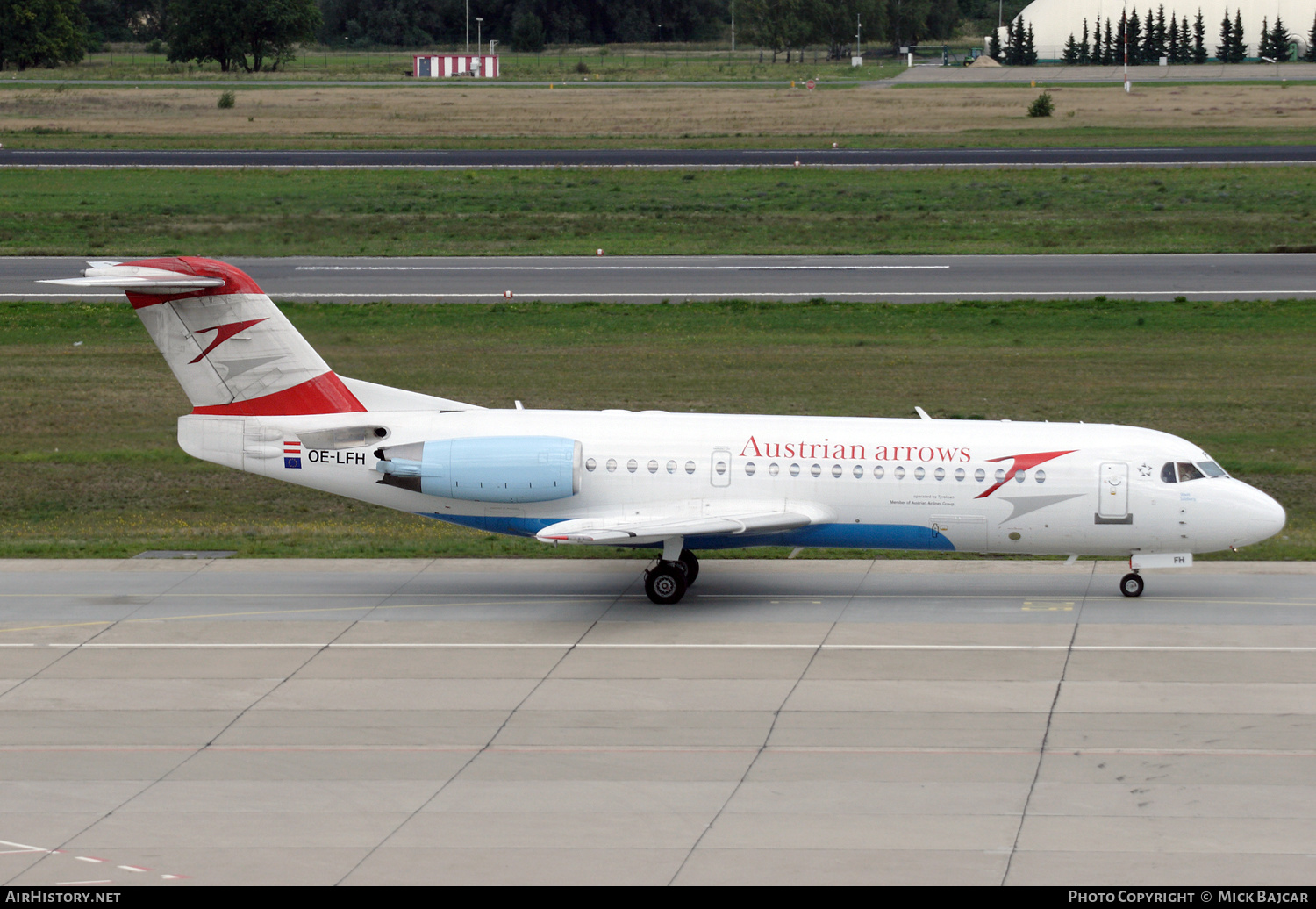 Aircraft Photo of OE-LFH | Fokker 70 (F28-0070) | Austrian Arrows | AirHistory.net #440590