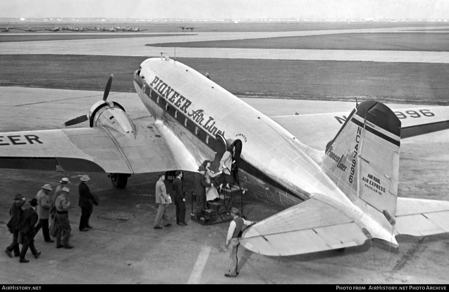 Aircraft Photo of N47996 | Douglas C-47 Skytrain | Pioneer Air Lines | AirHistory.net #440852